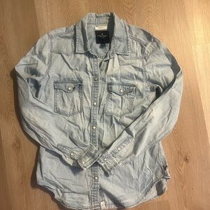 American Eagle Outfitters Light Blue Slim Fit Shirt